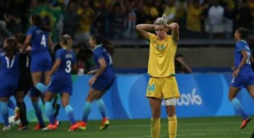 thumbnail_Alana Kennedy Heartbreak