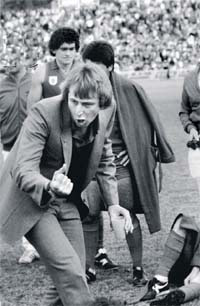 thumbnail_west-perth-coach