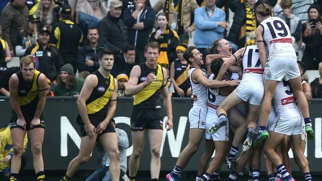 Mundy after the siren