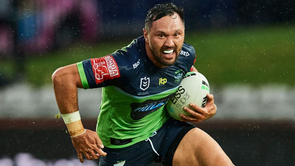 Rapana Re-signs